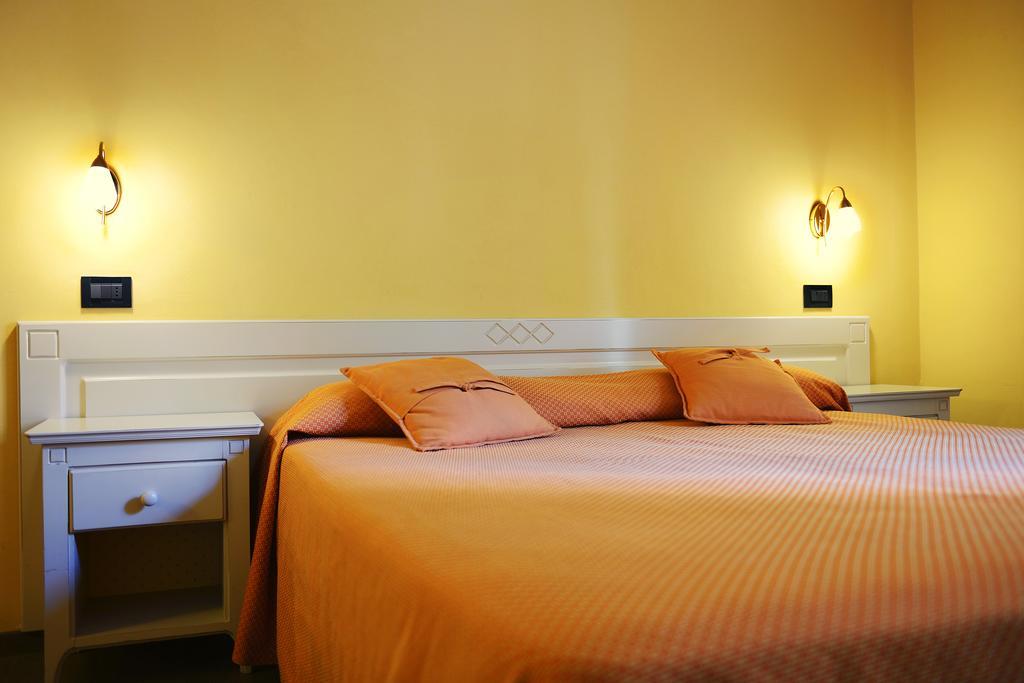 Hotel Marisa Albenga Pokoj fotografie