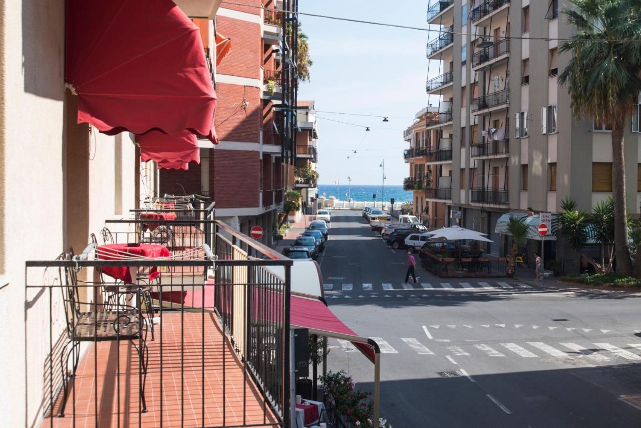 Hotel Marisa Albenga Exteriér fotografie