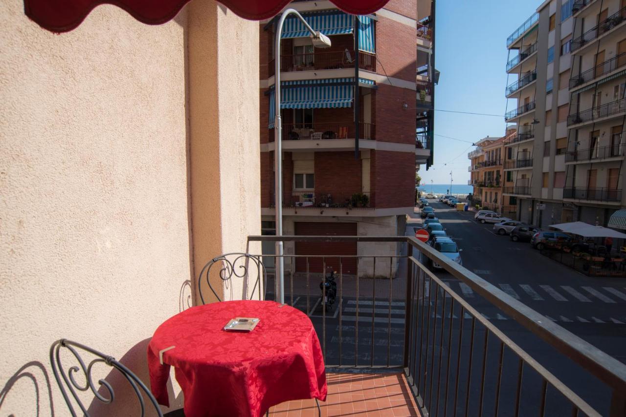 Hotel Marisa Albenga Exteriér fotografie